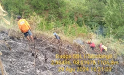 Kebakaran Hutan dan Lahan di Kabupaten Karo, Tim Gabungan Terus Melakukan Pemadaman